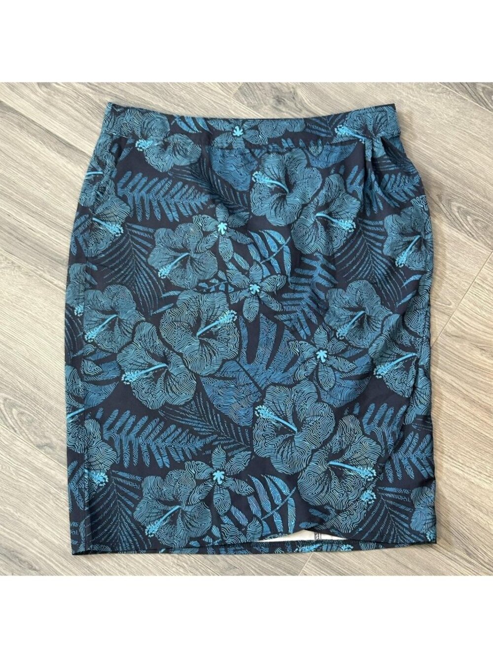 RipSkirt Skirt Womens L Blue Floral Wrap Quick Dry Stretch Travel Beach Length 3
